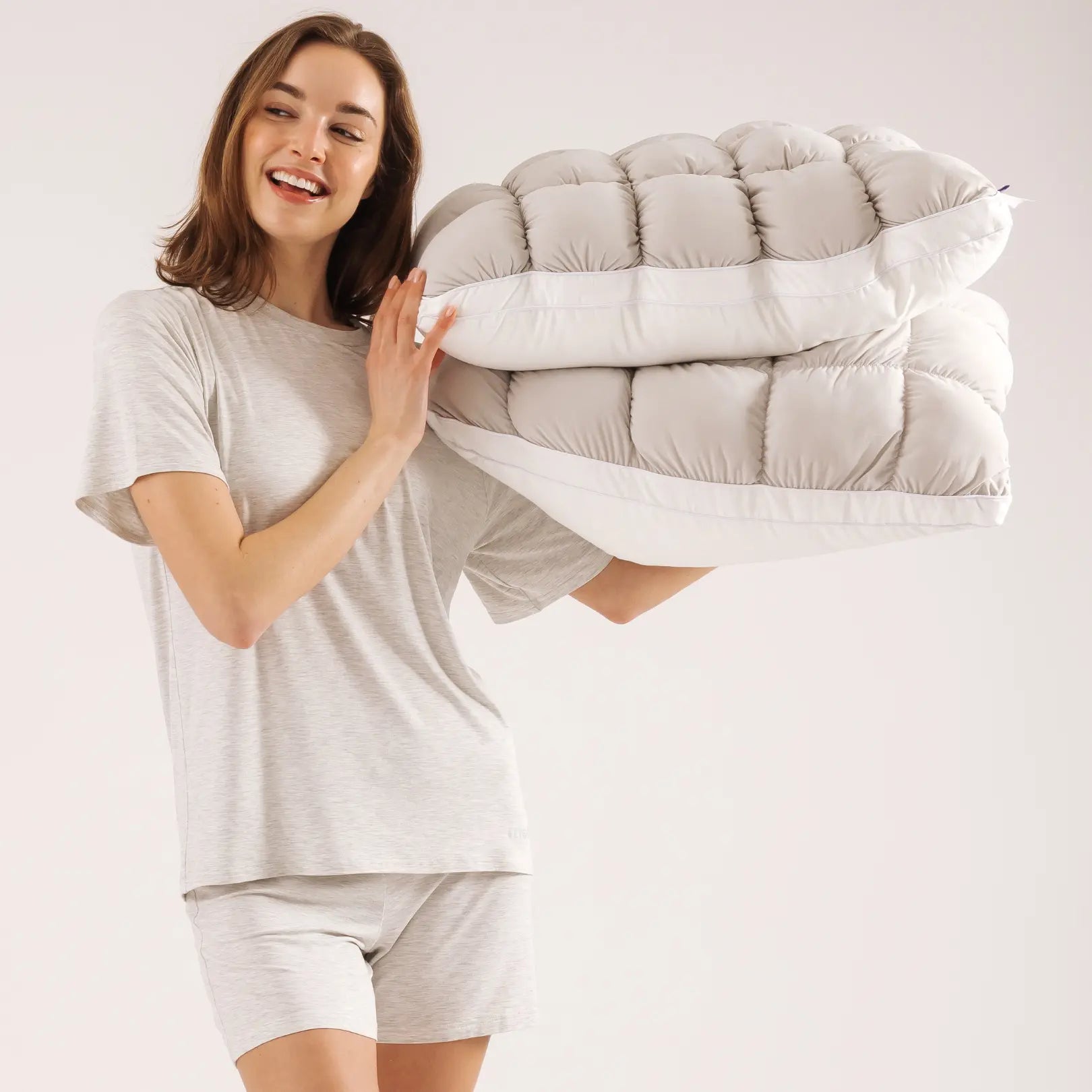 Mellow Sleep | Mellow Puff Pillow Soft Quilted Puff-Grid Design Pillow